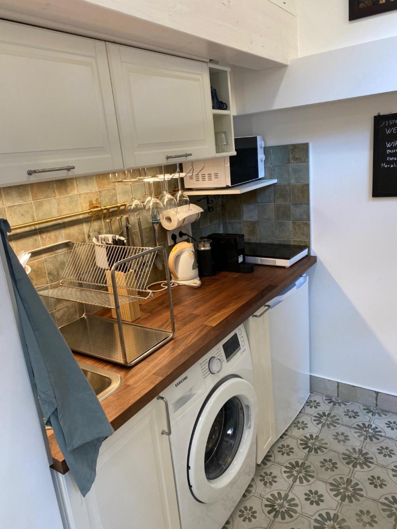 Amazing Kazinczy Flat No. 1