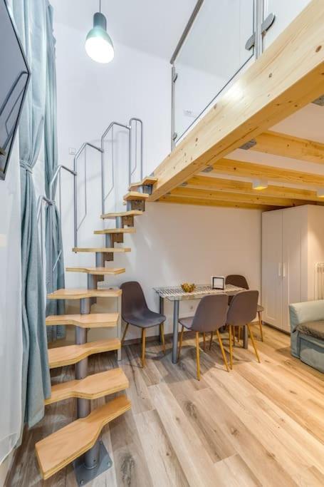 Amazing Kazinczy Flat No. 1 *