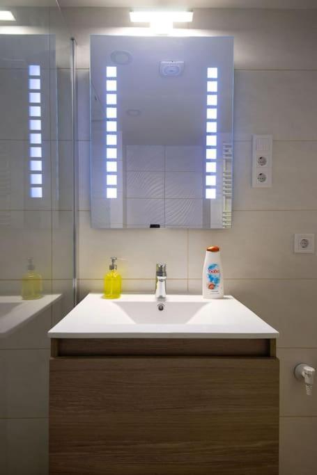 Amazing Kazinczy Flat No. 1 * בודפשט